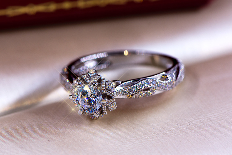 할로우 플라워 스타 S925 스털링 실버 반지 1캐럿  - Moissanite Engagement Ring 1 Carat 리뷰 및 가격