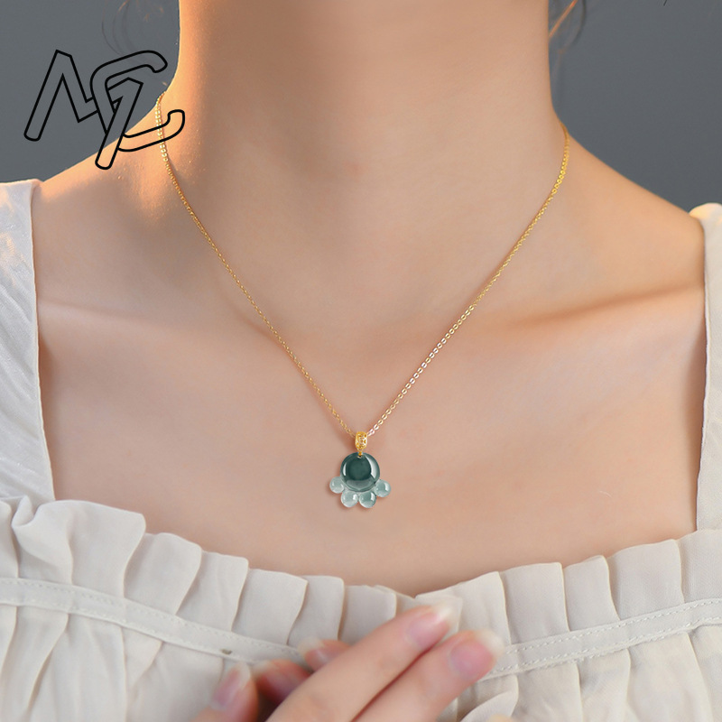 천연 진짜 에메랄드 블루 워터 제이드 고양이 발 펜던트 - Necklaces 리뷰 및 가격