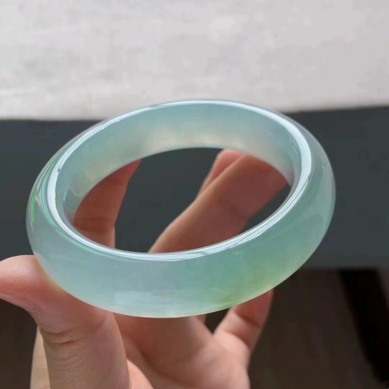 여자아이들을 위한 라이트 아이스 제이드, 버마 그린 반 - Bracelets 리뷰 및 가격